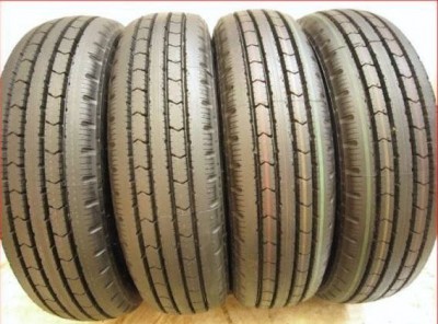 Bridgestone R202